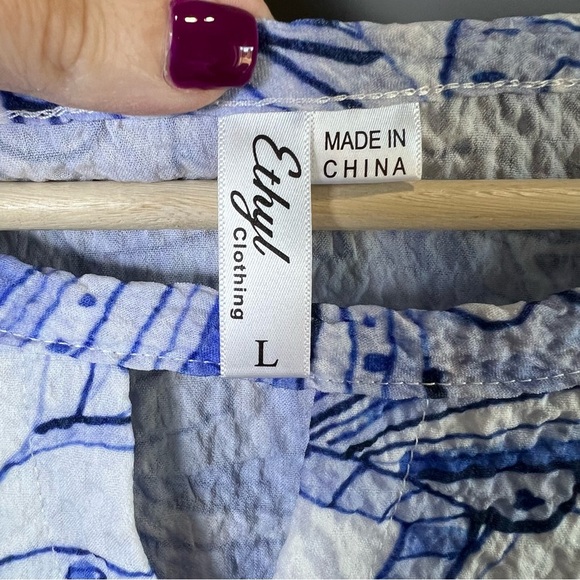 Ethyl Blue and White Floral Shift Dress Size Large - Picture 4 of 10